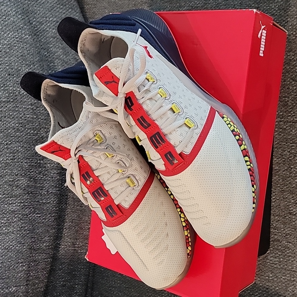 Mens Puma sneakers